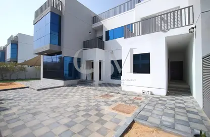 Villa - 5 Bedrooms - 6 Bathrooms for rent in Al Bateen - Abu Dhabi