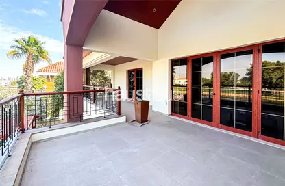 Villa - 5 Bedrooms - 6 Bathrooms for rent in The Mansions - Jumeirah Islands - Dubai