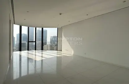 Apartment - 3 Bedrooms - 4 Bathrooms for rent in Burj Mohammed Bin Rashid at WTC - Corniche Road - Abu Dhabi