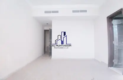 Apartment - 1 Bedroom - 2 Bathrooms for rent in Hoshi 1 - Hoshi - Al Badie - Sharjah