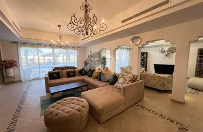 Villa - 5 Bedrooms - 6 Bathrooms for rent in Al Hamra Village Villas - Al Hamra Village - Ras Al Khaimah