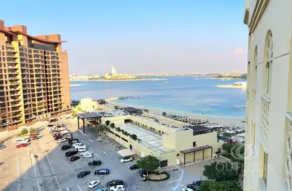 Apartment - 3 Bedrooms - 4 Bathrooms for rent in Al Das - Shoreline Apartments - Palm Jumeirah - Dubai