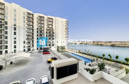 Apartment - 2 Bedrooms - 2 Bathrooms for rent in Waters Edge - Yas Island - Abu Dhabi