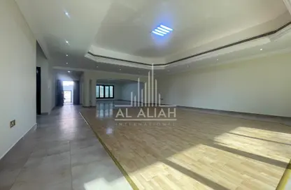 Villa - 6 Bedrooms - 7 Bathrooms for rent in Al Karamah - Abu Dhabi