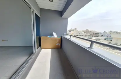 Apartment - Studio - 1 Bathroom for rent in Al Karama - Dubai