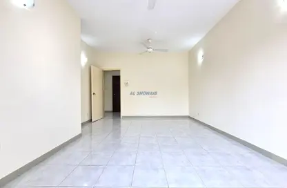 Apartment - 2 Bedrooms - 2 Bathrooms for rent in Shaikh Hamdan Colony - Al Karama - Dubai