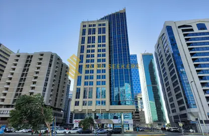 Apartment - 4 Bedrooms - 6 Bathrooms for rent in Al Hosn - Al Khalidiya - Abu Dhabi