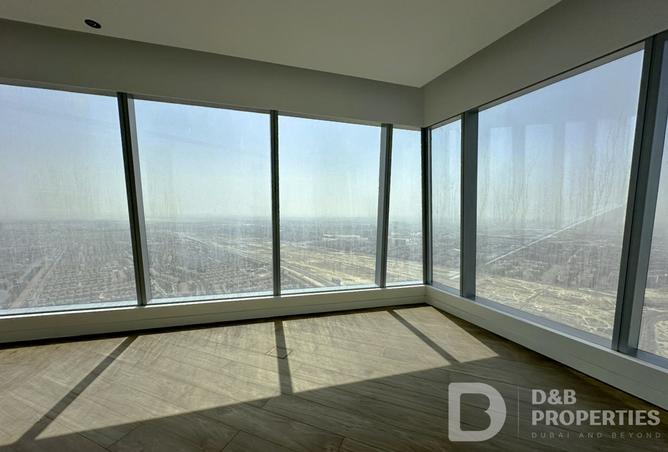 Rent in Uptown Tower: High Floor | Amazing Views | Vacant | 12 Cheques ...