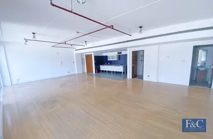 Office Space - Studio - 1 Bathroom for rent in The LOFT Office 1 - The LOFT Offices - Dubai Media City - Dubai