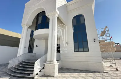 Villa - 5 Bedrooms - 7 Bathrooms for rent in Mohamed Bin Zayed City - Abu Dhabi