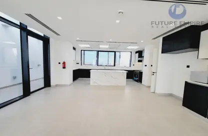 Penthouse - 3 Bedrooms - 5 Bathrooms for rent in Sheikh Zayed Road - Dubai