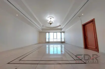 Apartment - 3 Bedrooms - 5 Bathrooms for rent in Shining Towers - Al Khalidiya - Abu Dhabi