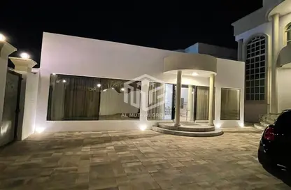 Villa - 5 Bedrooms - 6 Bathrooms for sale in Al Mowaihat 1 - Al Mowaihat - Ajman