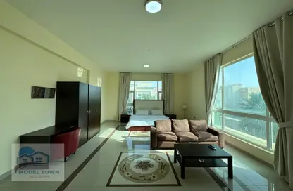 Apartment - 1 Bathroom for rent in Khalifa City A Villas - Khalifa City A - Khalifa City - Abu Dhabi