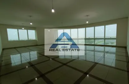 Apartment - 3 Bedrooms - 4 Bathrooms for rent in Corniche Road - Abu Dhabi