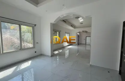 Villa - 3 Bedrooms - 4 Bathrooms for rent in Al Barsha South 2 - Al Barsha South - Al Barsha - Dubai