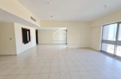 Apartment - 3 Bedrooms - 4 Bathrooms for sale in Executive Towers - Business Bay - Dubai