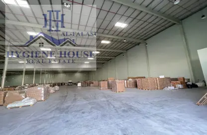 Warehouse - Studio - 3 Bathrooms for rent in Umm Al Thuoob - Umm Al Quwain