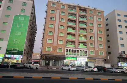 عمارة بالكامل - استوديو - 2 حمامات للبيع في النعيمية - عجمان