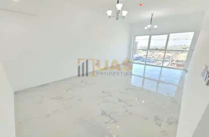 Apartment - 1 Bedroom - 2 Bathrooms for rent in Jumeirah Garden City - Al Satwa - Dubai