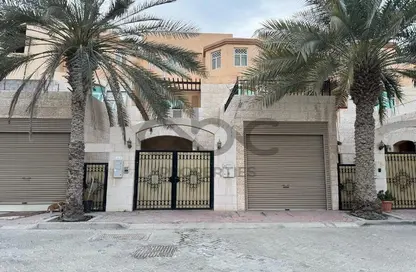 Villa - 4 Bedrooms - 4 Bathrooms for rent in Al Mushrif - Abu Dhabi