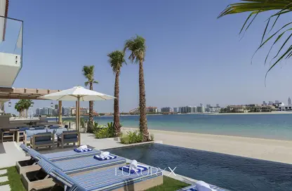 Villa - 5 Bedrooms - 6 Bathrooms for sale in Garden Homes Frond D - Garden Homes - Palm Jumeirah - Dubai