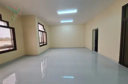 Apartment - 3 Bedrooms - 3 Bathrooms for rent in Al Kewaitat - Central District - Al Ain