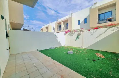 Townhouse - 2 Bedrooms - 4 Bathrooms for rent in Nasma Residence - Al Tai - Sharjah