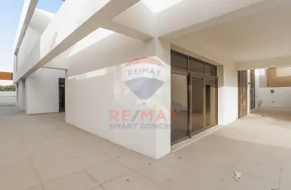 Villa - 5 Bedrooms - 6 Bathrooms for sale in West Yas - Yas Island - Abu Dhabi