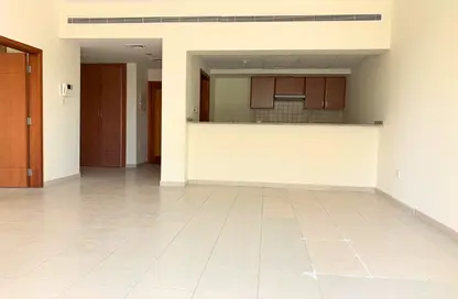 Apartment - 1 Bedroom - 1 Bathroom for rent in Al Dhafra 3 - Al Dhafra - Greens - Dubai