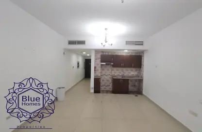 Apartment - 1 Bathroom for rent in Al Barsha 1 - Al Barsha - Dubai