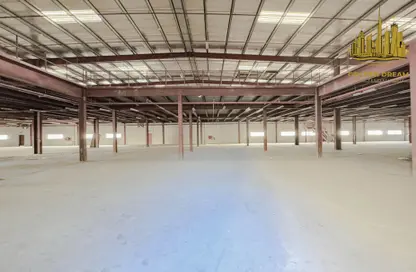 Warehouse - Studio - 4 Bathrooms for rent in Dubai Investment Park 1 (DIP 1) - Dubai Investment Park (DIP) - Dubai