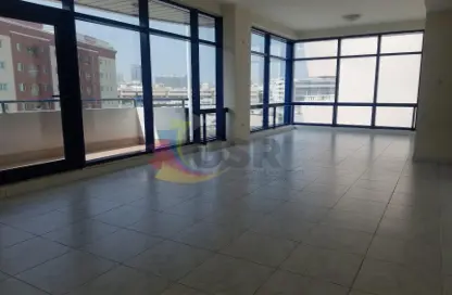 Apartment - 2 Bedrooms - 2 Bathrooms for rent in Oud Metha - Bur Dubai - Dubai