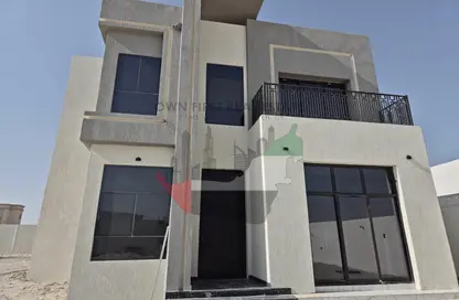 Villa - 4 Bedrooms - 5 Bathrooms for rent in Al Aweer 1 - Al Aweer - Dubai