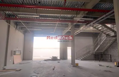 Warehouse - Studio - 2 Bathrooms for rent in Nadd Al Hammar - Dubai