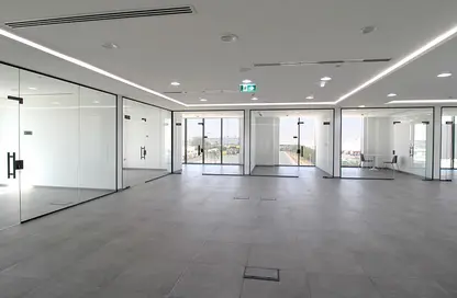 Office Space - Studio for rent in Dubai Logistics City - Dubai South (Dubai World Central) - Dubai