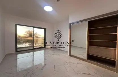 Apartment - 1 Bathroom for rent in Golden Dream Tower 1 - Jumeirah Village Circle - Dubai