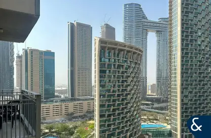 Apartment - 3 Bedrooms - 4 Bathrooms for sale in Standpoint Tower 2 - Standpoint Towers - Downtown Dubai - Dubai