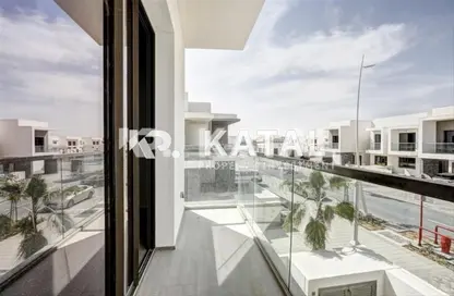 Townhouse - 3 Bedrooms - 4 Bathrooms for sale in Redwoods - Yas Acres - Yas Island - Abu Dhabi