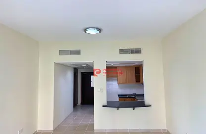 Apartment - 1 Bathroom for rent in Building 148 to Building 202 - Mogul Cluster - Discovery Gardens - Dubai