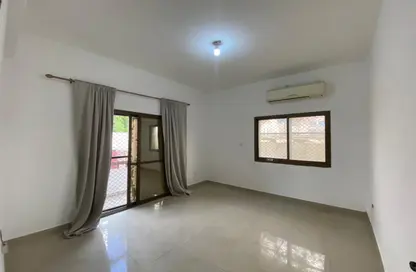 Apartment - 1 Bathroom for rent in Al Karamah - Abu Dhabi