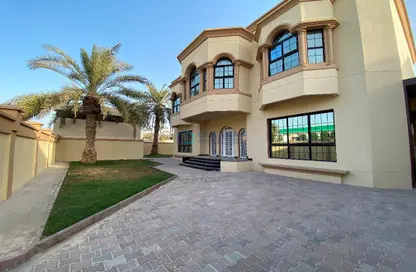 Villa - 4 Bedrooms - 5 Bathrooms for rent in Jumeirah 3 Villas - Jumeirah 3 - Jumeirah - Dubai