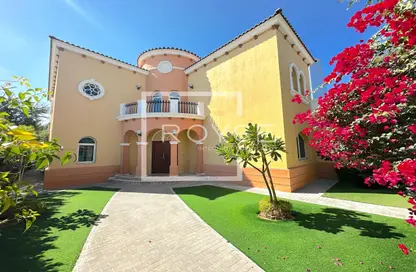 Villa - 5 Bedrooms - 6 Bathrooms for rent in Legacy - Jumeirah Park - Dubai