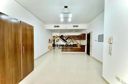 Apartment - 1 Bathroom for rent in Nova Tower - Dubai Silicon Oasis - Dubai