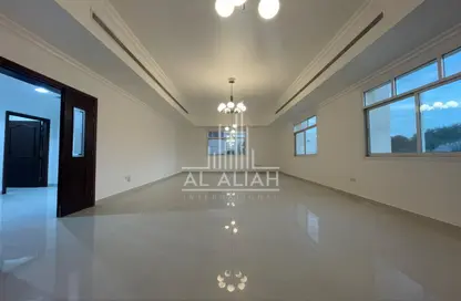 Apartment - 3 Bedrooms - 4 Bathrooms for rent in Al Mushrif - Abu Dhabi