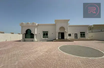 Villa - 2 Bedrooms - 4 Bathrooms for rent in Al Riffa - Ras Al Khaimah