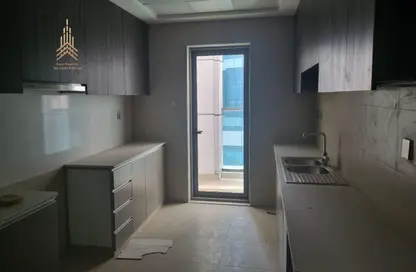 Apartment - 2 Bedrooms - 3 Bathrooms for sale in Gulfa Towers - Al Rashidiya 1 - Al Rashidiya - Ajman