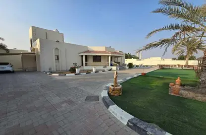 Villa - 4 Bedrooms - 5 Bathrooms for sale in Al Azra - Al Riqqa - Sharjah