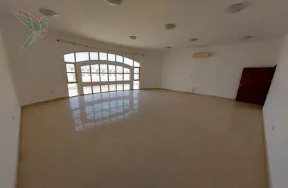 Apartment - 2 Bedrooms - 3 Bathrooms for rent in Al Ghail - Al Mutarad - Al Ain