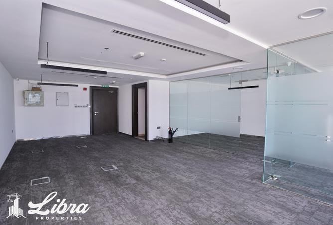 Office Space - Studio - 1 Bathroom for sale in The Regal Tower - Business Bay - Dubai